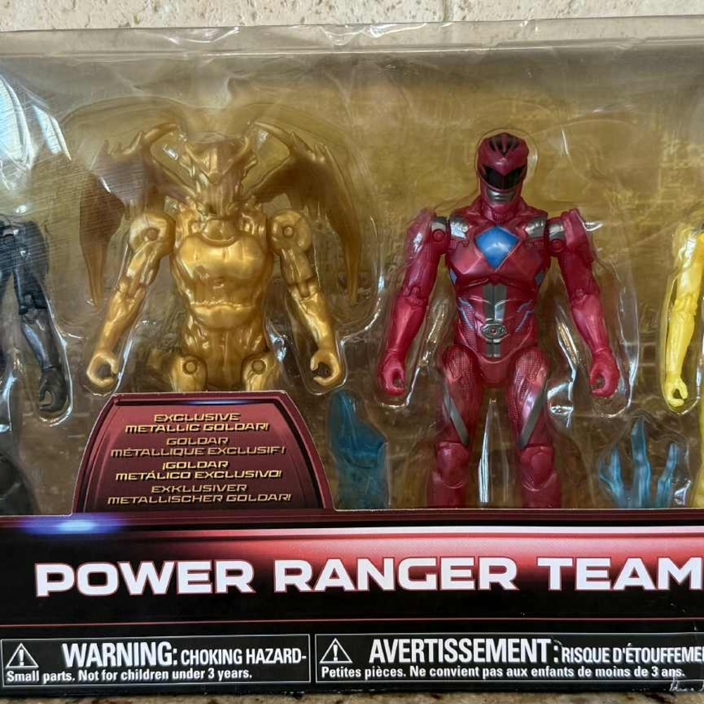 Power Rangers Movie Goldar & Red Ranger Set Saban’s